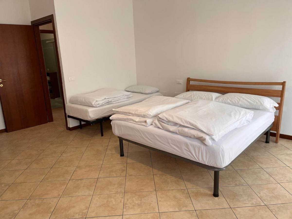 Апартаменти Sebino 11 Песк'єра-дель-Гарда Екстер'єр фото
